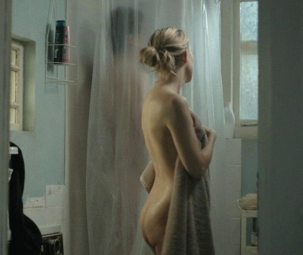 Kate Hudson Sexy Nude Booty  nude photo