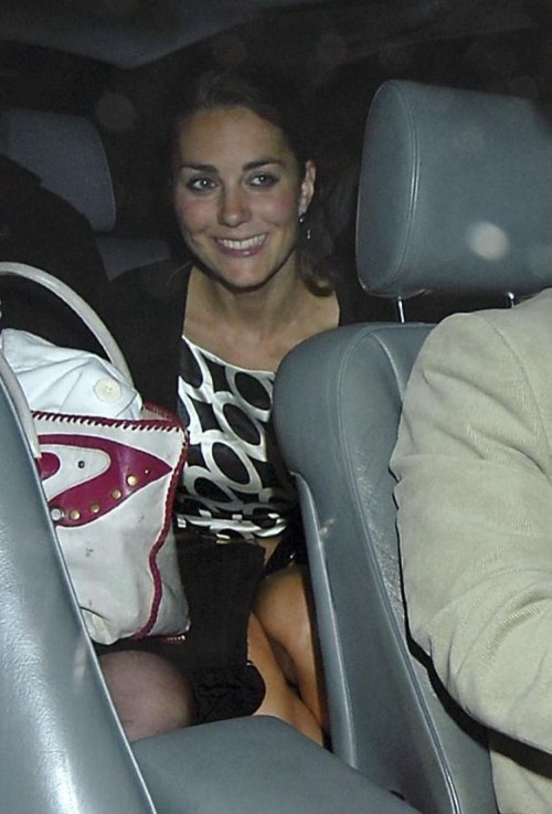 Kate Middleton Skirt Upskirt  nude photo
