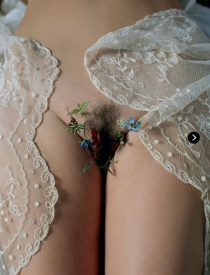 Kate Moss Bush Pussy  nude photo