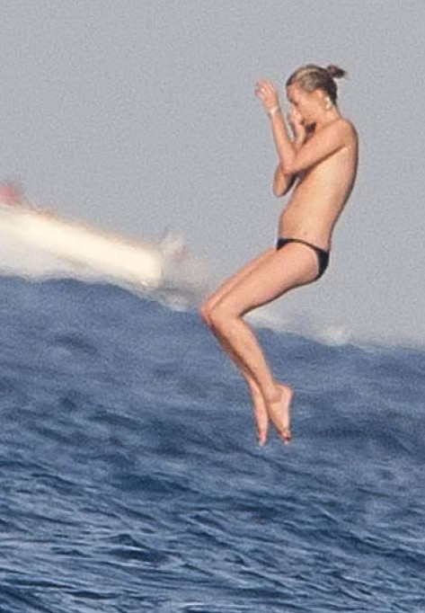 Kate Moss Topless Boat Yacht  nude photo