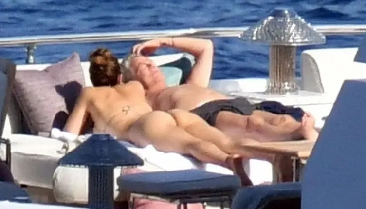 Katharine McPhee Nice Sexy Ass  nude photo