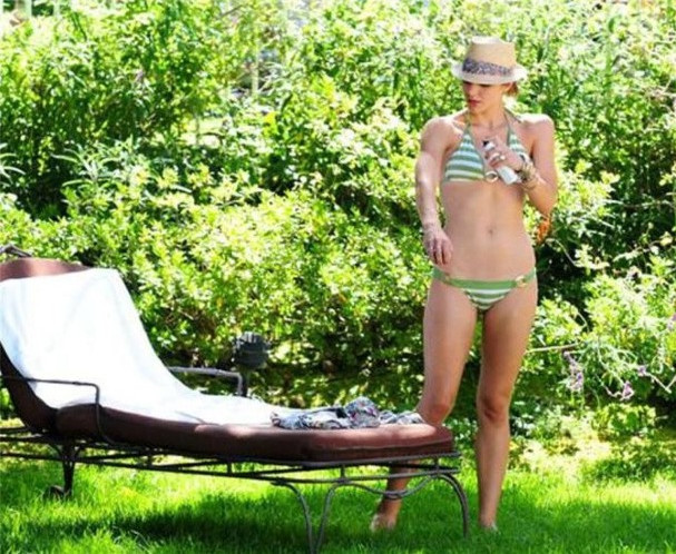 Katharine Mcphee Bikini  nude photo