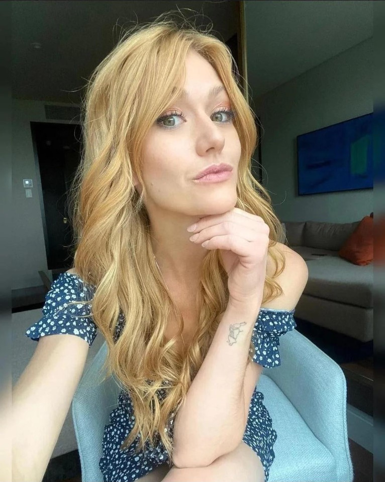 Katherine McNamara  nude photo