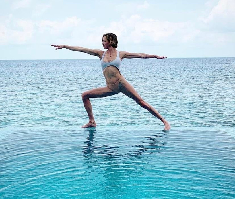 Katie Cassidy  nude photo