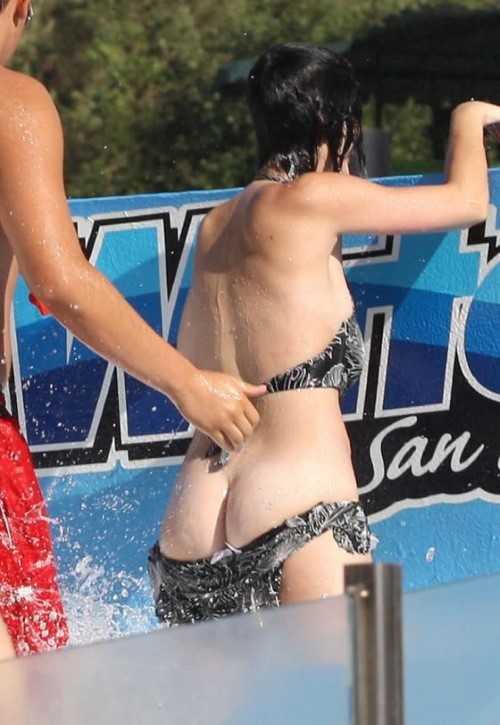 Katy Perry Bikini Butt  nude photo