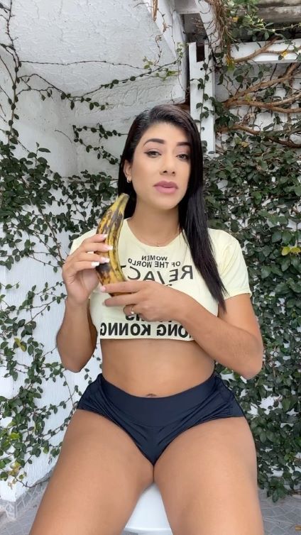 Kelly Compulsive  nude photo