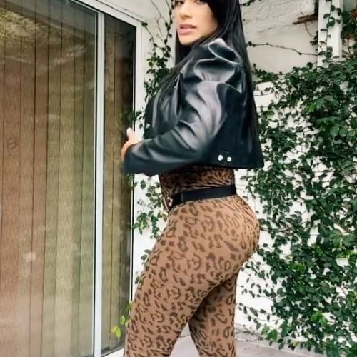 Kelly Compulsive  nude photo