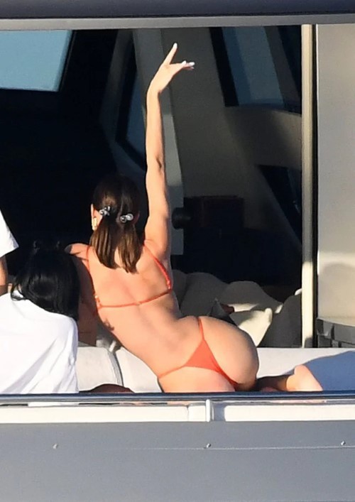 Kendall Jenner Great Ass In Thong  nude photo