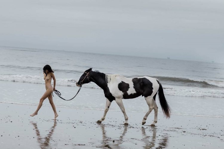 Kendall Jenner Naked On Beach  nude photo