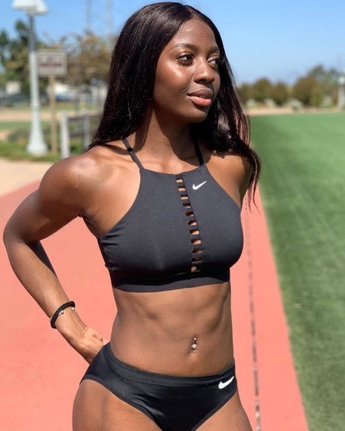 Khaddi Sagnia  nude photo