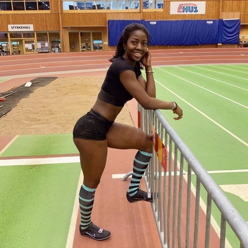 Khaddi Sagnia  nude photo