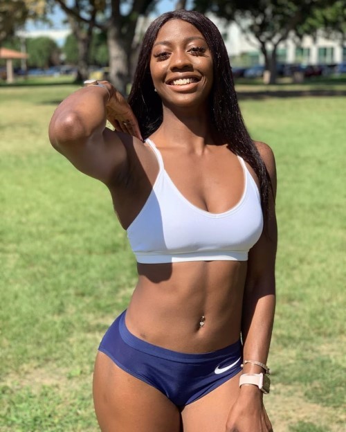 Khaddi Sagnia  nude photo