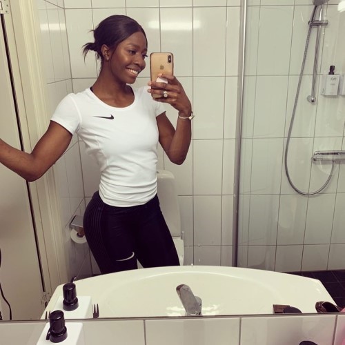 Khaddi Sagnia  nude photo