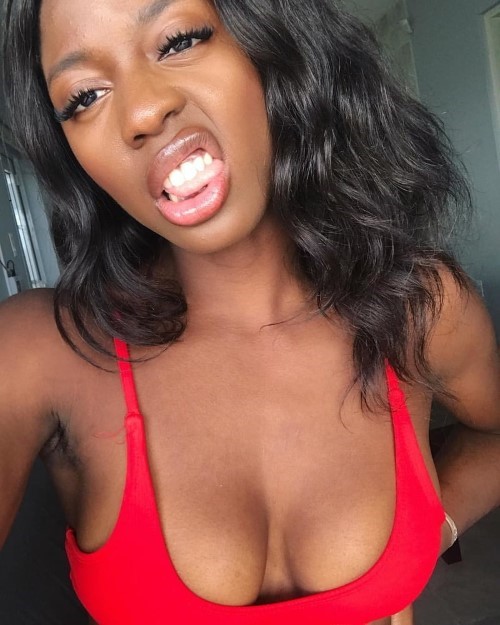 Khaddi Sagnia  nude photo