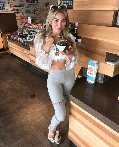 Khloë Terae  nude photo