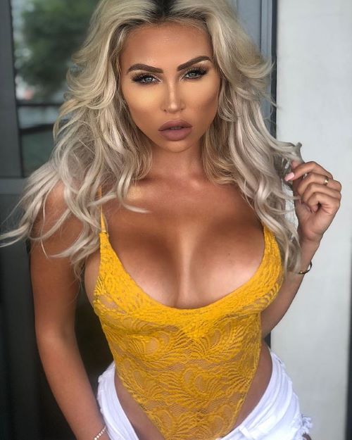 Khloë Terae  nude photo