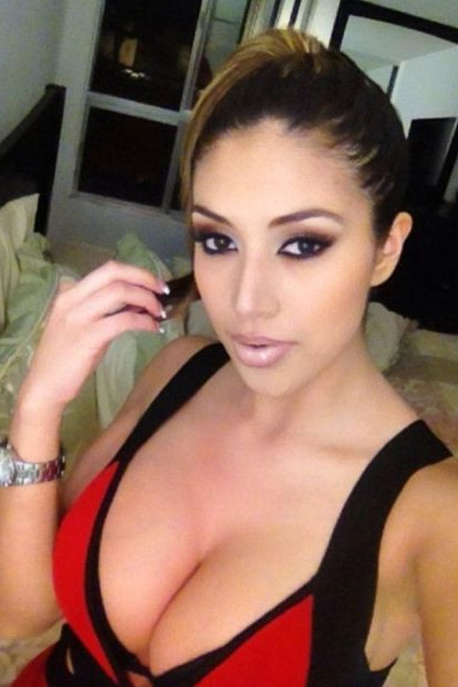 Kim Kardashian Look Alike  nude photo