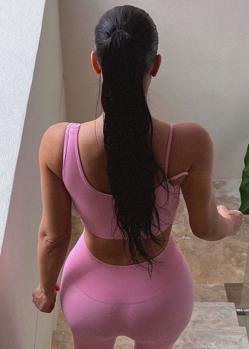 Kim Kardashian Sexy Ass In Tight Leggings  nude photo