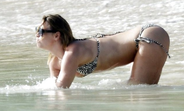 Kimberley Walsh Sexy Bikini  nude photo