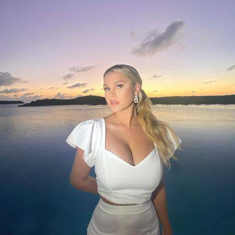 Kinsey Wolanski  nude photo