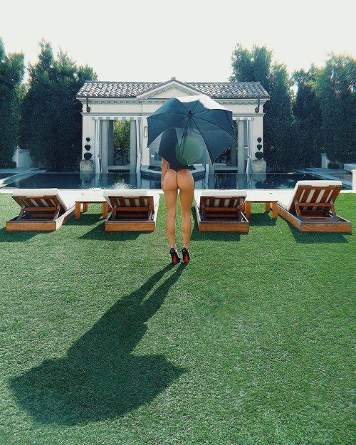 Kinsey Wolanski Perfect Ass In Thong And High Heels  nude photo