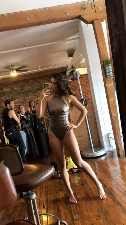 Kira Kosarin Gold Standard  nude photo