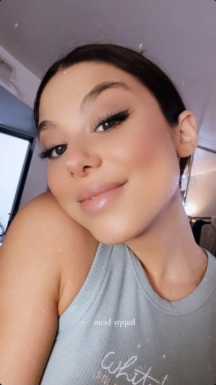 Kira Kosarin Happy Bean  nude photo