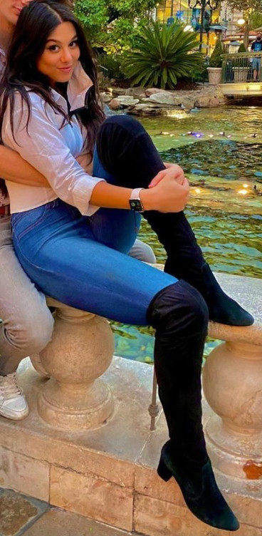 Kira Kosarin Hottie In Boots(1)  nude photo