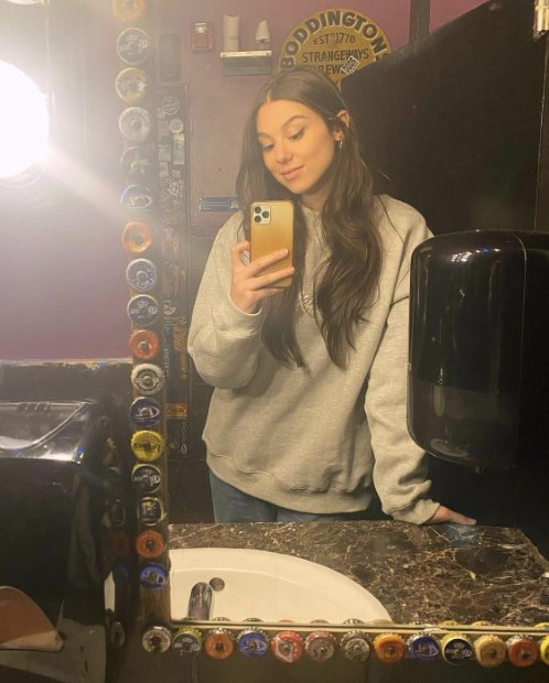 Kira Kosarin Latest IG Post 3  nude photo