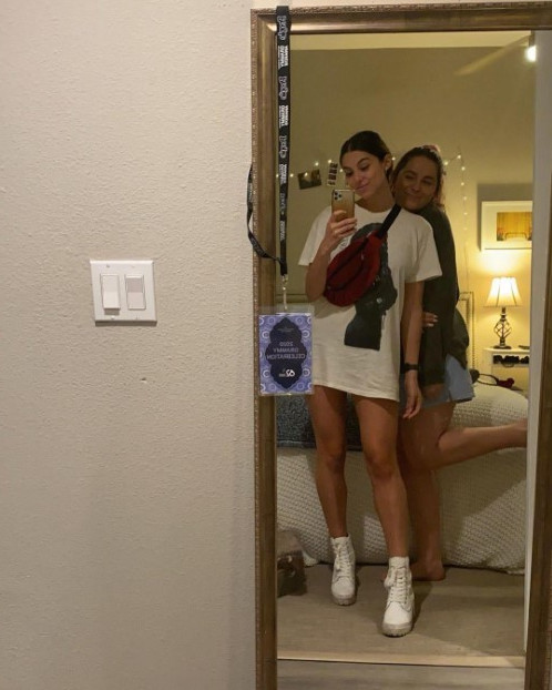 Kira Kosarin Living Life 4  nude photo