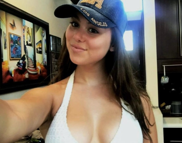 Kira Kosarin Magnificent  nude photo