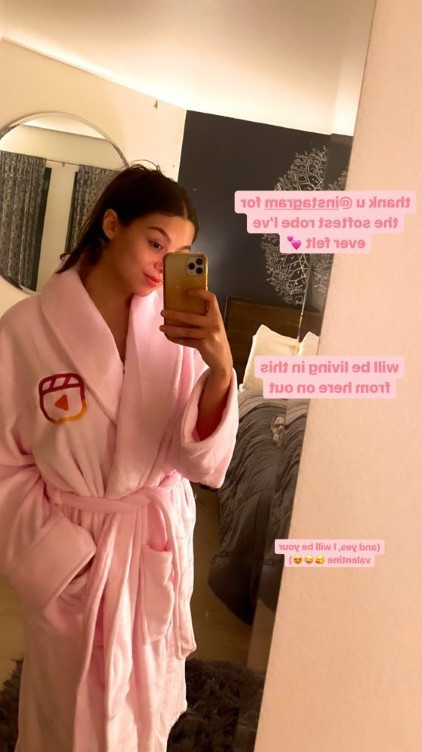 Kira Kosarin My Valentine  nude photo
