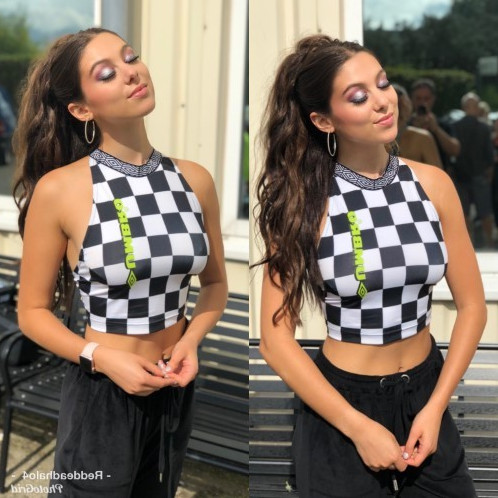 Kira Kosarin Perfect  nude photo