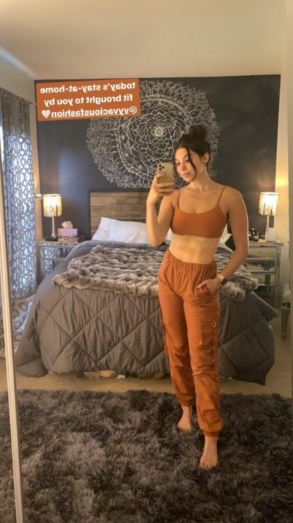 Kira Kosarin Quarantine Outfit  nude photo
