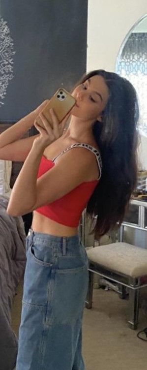 Kira Kosarin Rehearsal Outfit  nude photo