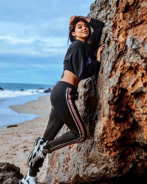 Kira Kosarin Showing Off The Backside  nude photo
