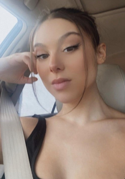 Kira Kosarin So Hot 2  nude photo
