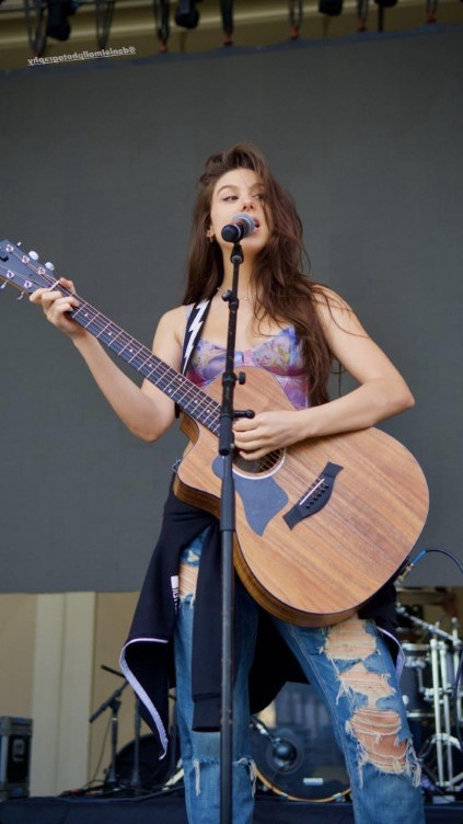 Kira Kosarin Super Girl Surf Pro Performance 1  nude photo