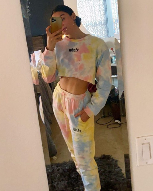 Kira Kosarin Tie Dye  nude photo