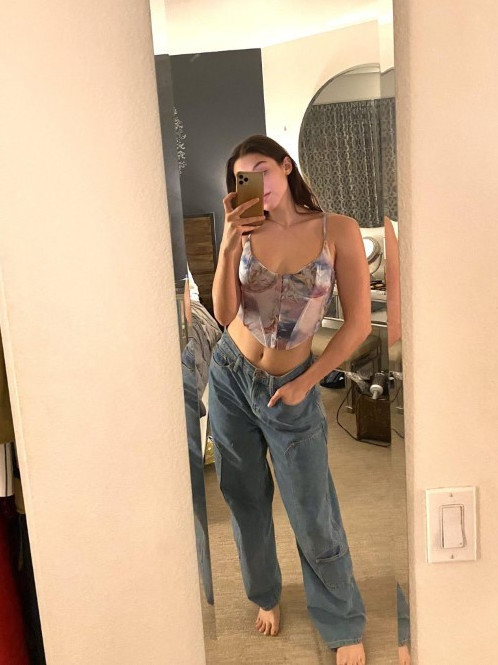Kira Kosarin Weekend Indecisions 3  nude photo