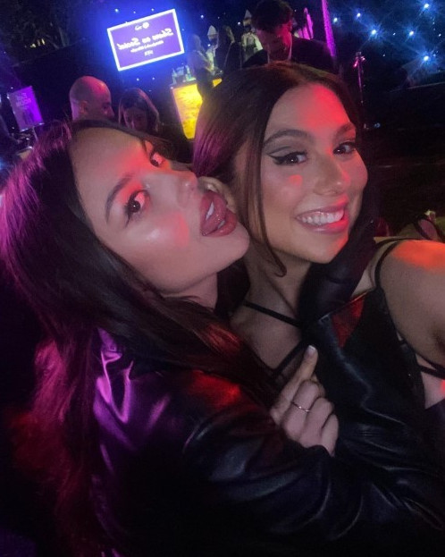 Kira Kosarin With Olivia Rodrigo  nude photo