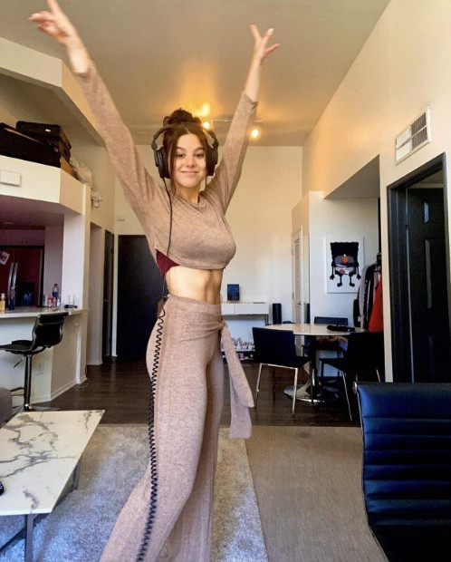 Kira Kosarin Wow(1)  nude photo