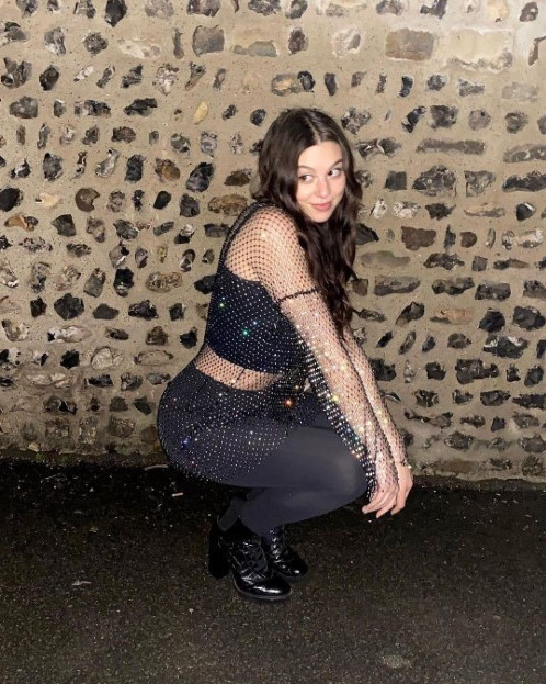 Kira Kosarin Wrapping Up 2021 1  nude photo