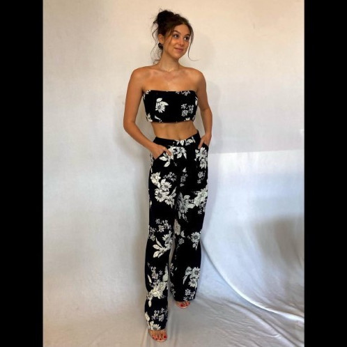 Kira Kosarin ’s Shop On Depop 6  nude photo