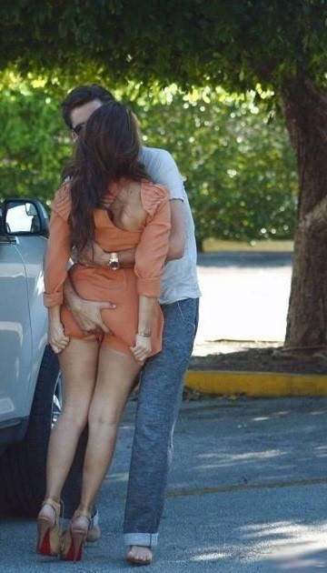 Kourtney Kardashian Ass Grab  nude photo