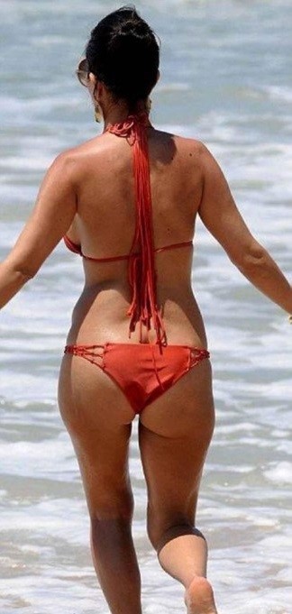 Kourtney Kardashian Bikini  nude photo