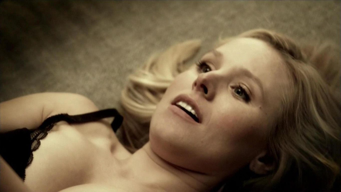 Kristen Bell Boobs Hot Scene  nude photo