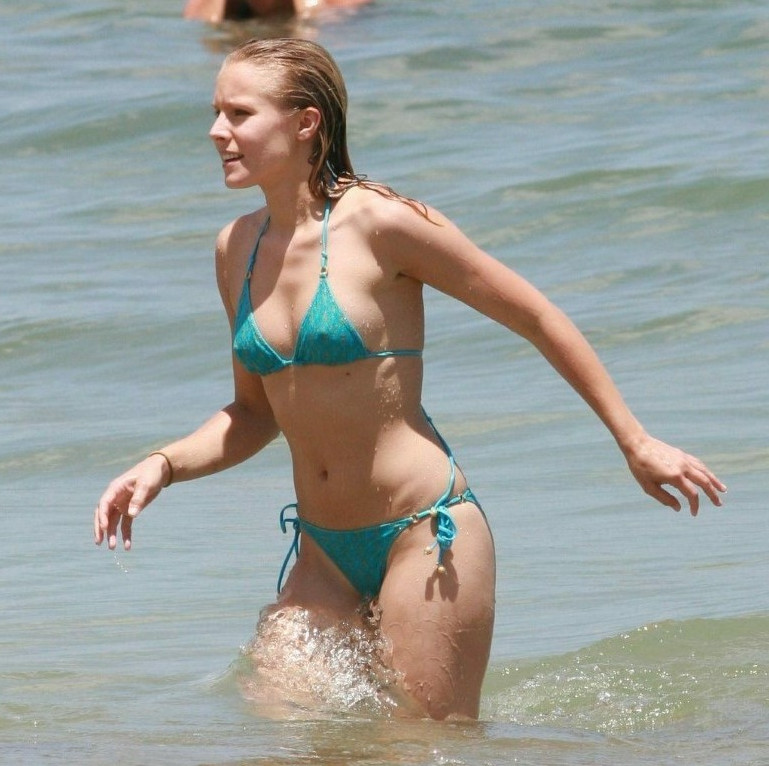 Kristen Bell Nipples In Bikini  nude photo