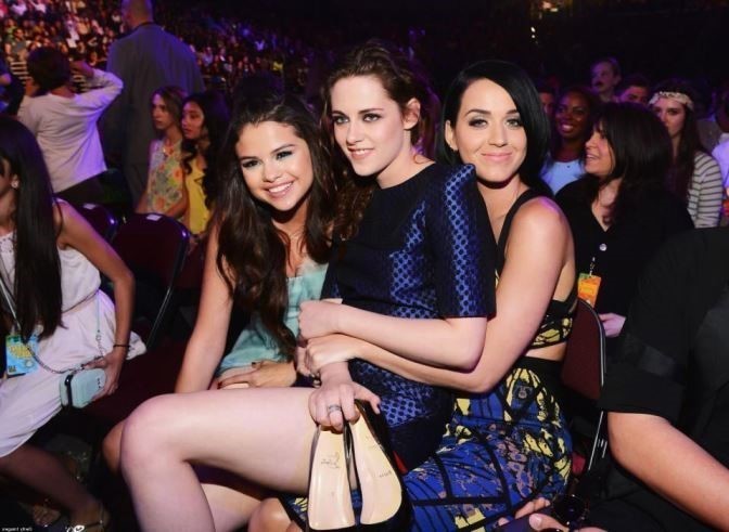 Kristen Stewart And Katy Perry  nude photo