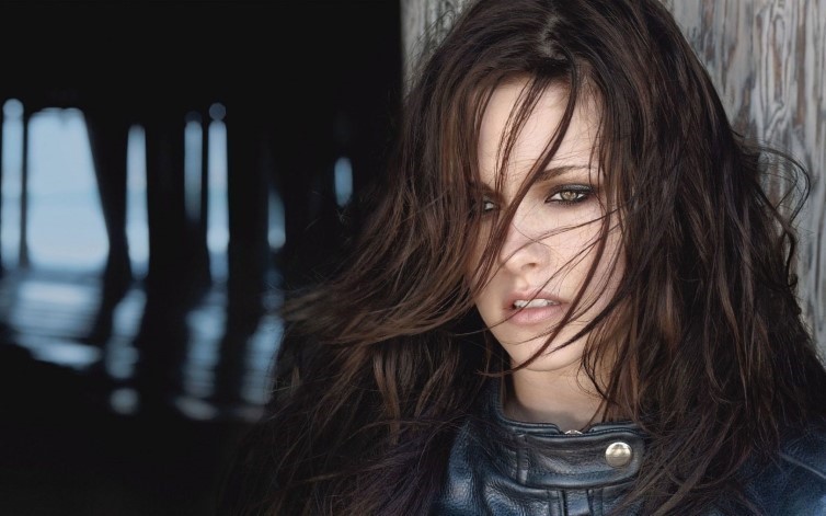 Kristen Stewart Closeup Face  nude photo